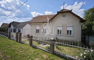 Eladó családi ház