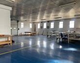 Szolnokon a Nagysándor József úton több helyiségből álló műhely kiadó!