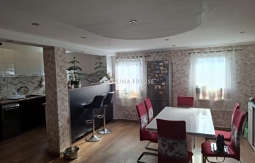 Eladó családi ház