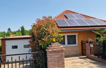 Eladó családi ház