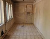 Cegléden, az Újvároson eladó ingatlan 1027 m²-es telken!