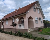 Eladó családi ház Siklós 89 900 000 Ft