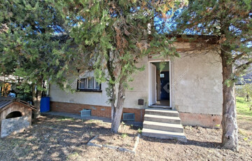 Eladó telek/földterület