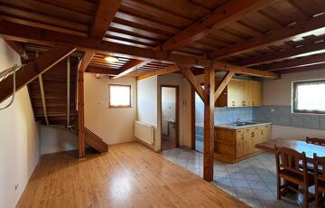 Kiadó családi ház