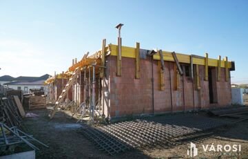 Eladó családi ház