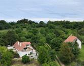 Hagyományok és komfort harmonikus ötvözete a vászolyi Öreg-hegyen