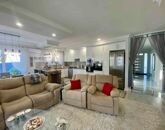 Eladó családi ház Balatonfenyves 199 800 000 Ft