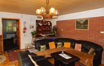 Eladó családi ház