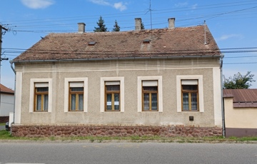 Eladó családi ház