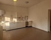 Kiadó iroda/üzlethelyiség Székesfehérvár 70 000 Ft