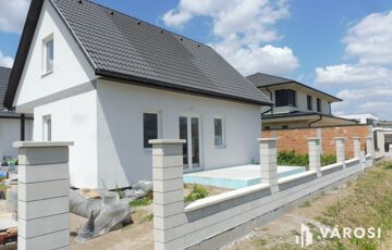 Eladó családi ház