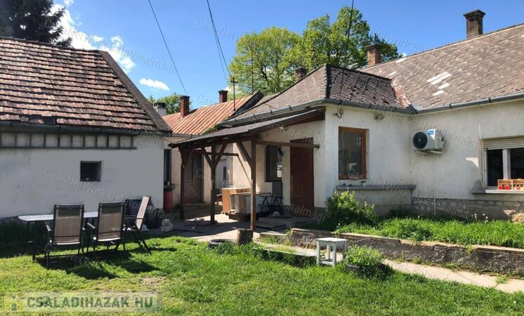 Eladó családi ház pajtával Balatonudvariban!                                 