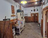 Tokodon eladó pince/présház!