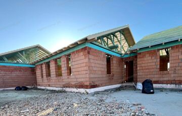 Eladó családi ház