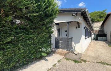 Eladó családi ház