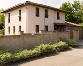 Eladó családi ház Pécs 199 999 999 Ft