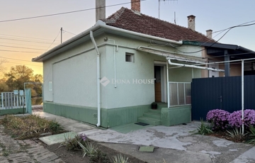 Eladó családi ház