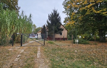 Eladó családi ház