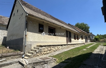 Eladó családi ház