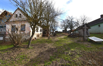 Eladó telek/földterület