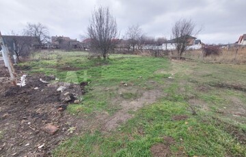 Eladó telek/földterület