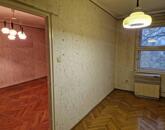 Jászberényben, a Lehel Vezér téren, 2. emeleti, 2 szobás lakás eladó