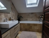 Eladó családi ház Solymár 255 000 000 Ft