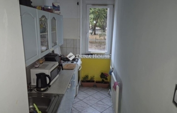 Eladó lakás