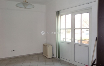 Eladó lakás