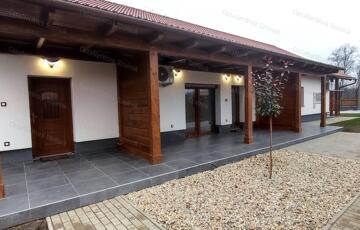 Eladó családi ház