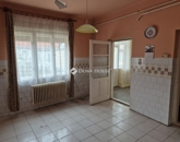 Eladó családi ház Dávod 14 900 000 Ft