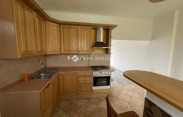 Eladó lakás