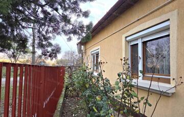 Eladó családi ház