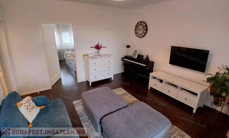 Eladó ceglédi 83 m2 tégla lakás.                                 