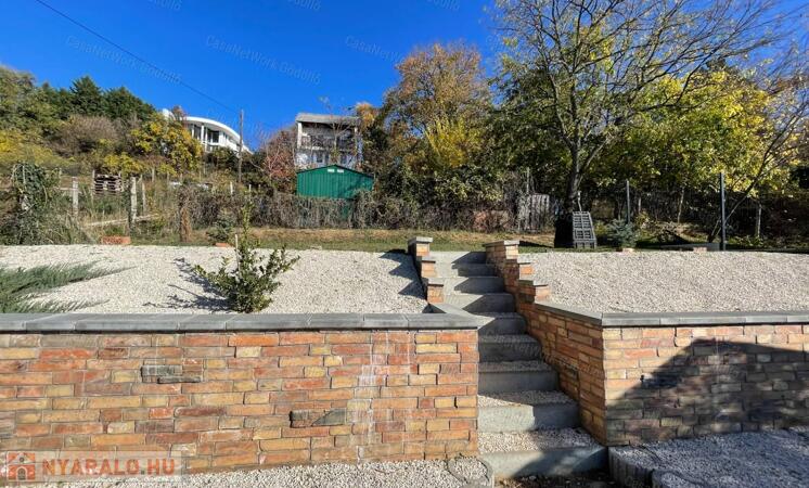 Panorámás telek lakható mobilházzal                                 