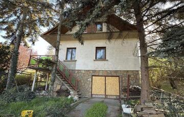 Eladó családi ház