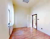 Eladó iroda/üzlethelyiség Szombathely 122 800 000 Ft