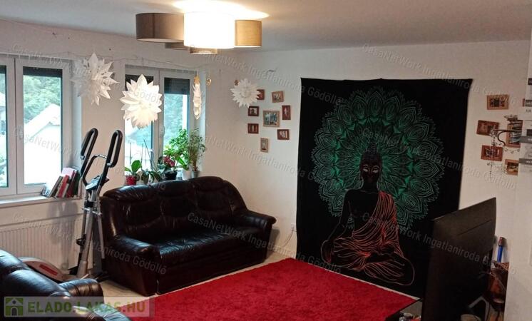 Veresegyház szívében nagyszerű társasházi lakás eladó                                 