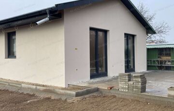 Eladó családi ház