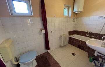 Eladó családi ház