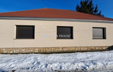 Eladó családi ház