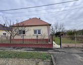 Eladó családi ház Petrivente 31 900 000 Ft