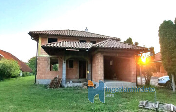 Eladó családi ház