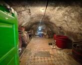 Vászoly Öreg-hegy pince-présház teljes balatoni panorámával