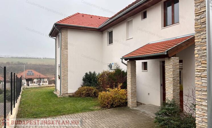 Egy családi ház életérzése                                 