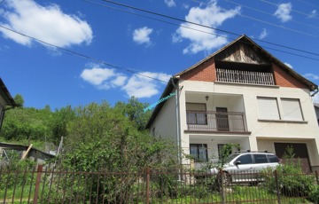 Eladó családi ház