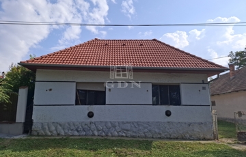 Eladó családi ház