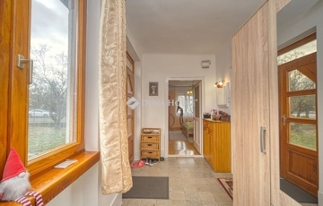 Eladó családi ház