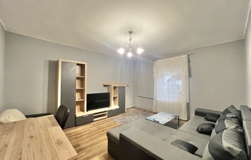 Kiadó családi ház