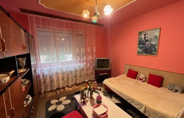 Eladó családi ház